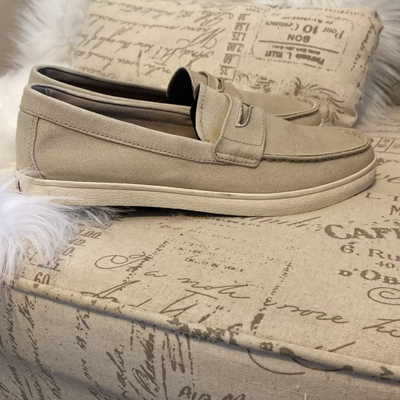 Cole Haan penny Loafers. Size 8. Excellent condition. Beige. - Picture 7 of 8